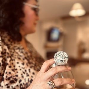 Meet your Posher, Adina